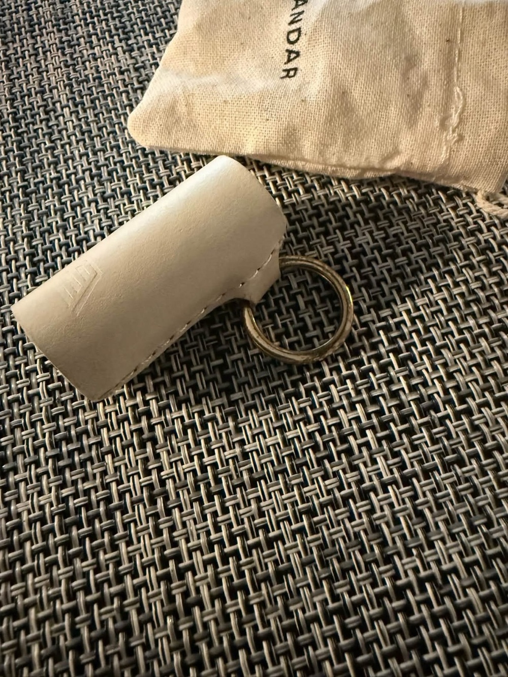 Andar Ivory Chapstick Holder